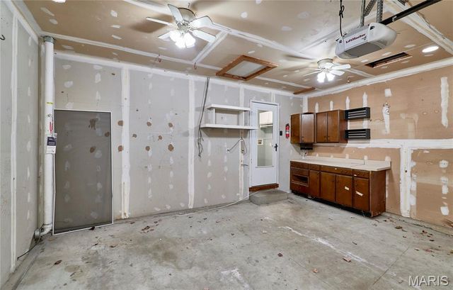 121 Falcon Way, Winfield, MO 63389