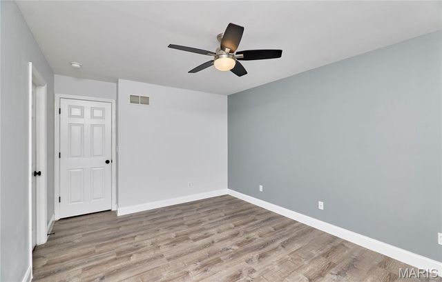 121 Falcon Way, Winfield, MO 63389