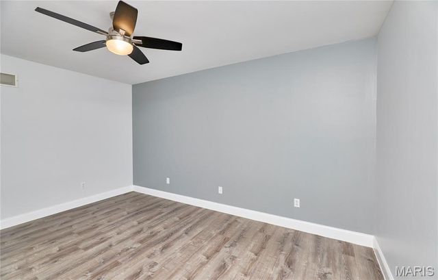 121 Falcon Way, Winfield, MO 63389