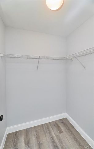 121 Falcon Way, Winfield, MO 63389