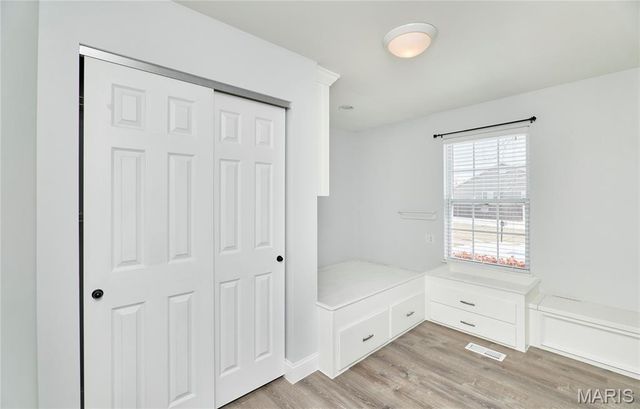 121 Falcon Way, Winfield, MO 63389