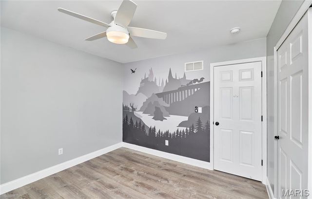 121 Falcon Way, Winfield, MO 63389