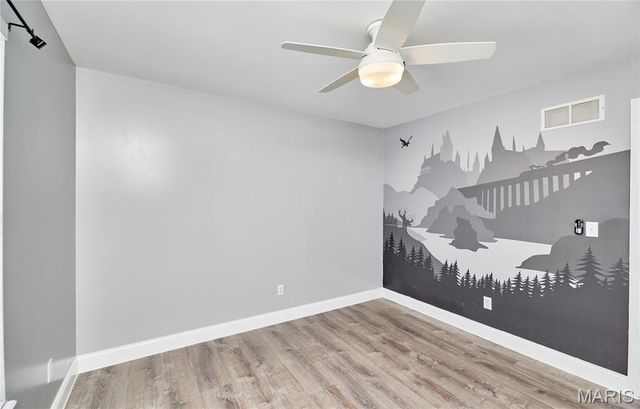 121 Falcon Way, Winfield, MO 63389