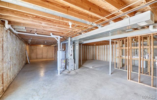 121 Falcon Way, Winfield, MO 63389