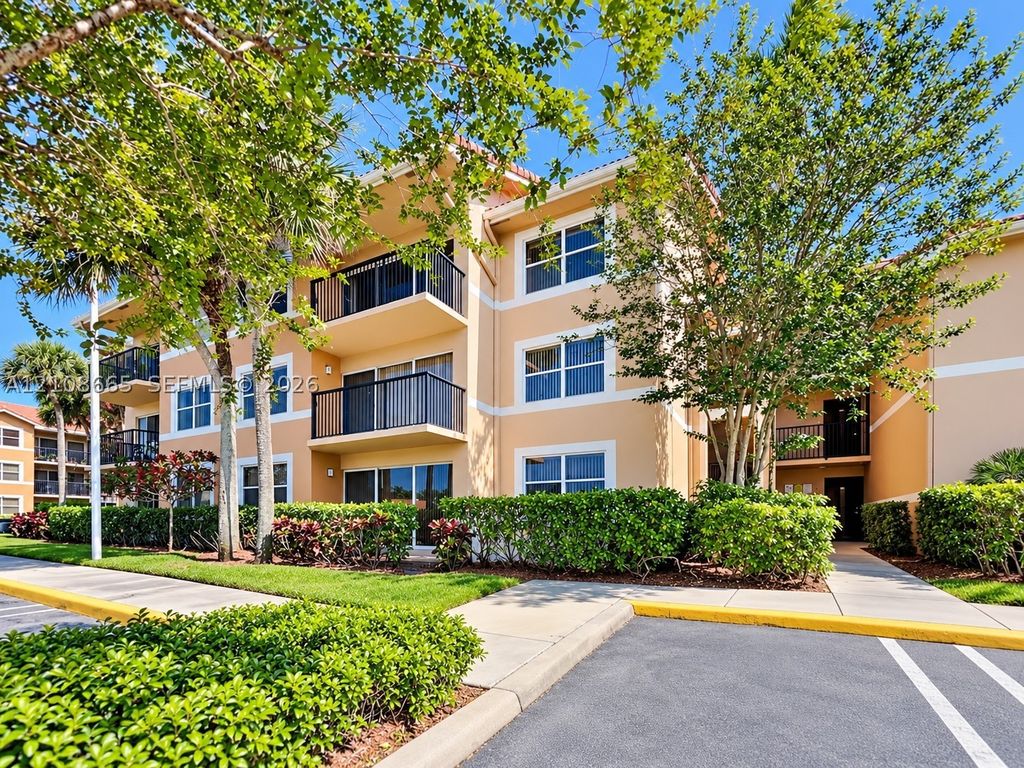 8955 Wiles Rd 204, Coral Springs, FL 33067