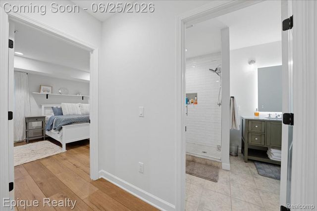 114 Bellevue Avenue, Lake Orion Village, MI 48362