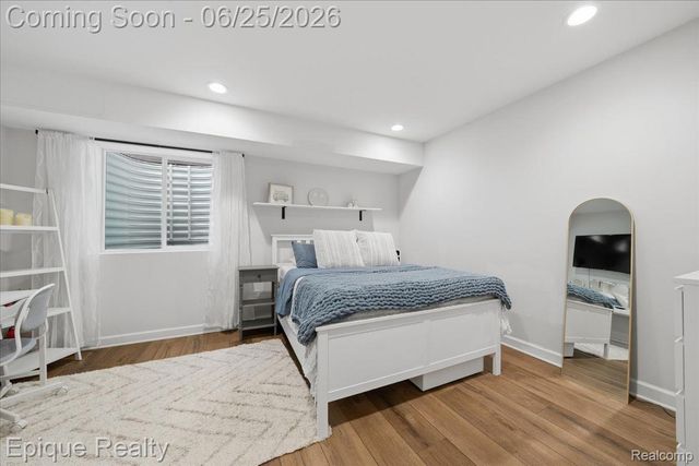 114 Bellevue Avenue, Lake Orion Village, MI 48362