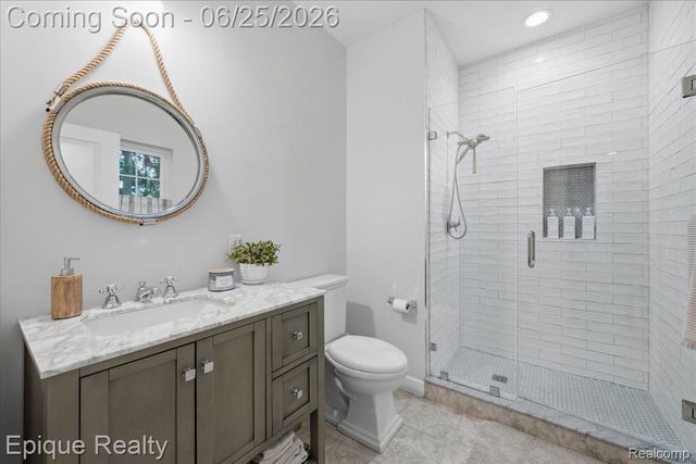 114 Bellevue Avenue, Lake Orion Village, MI 48362
