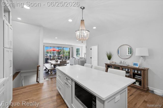 114 Bellevue Avenue, Lake Orion Village, MI 48362
