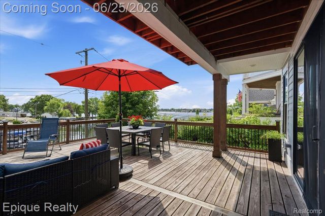 114 Bellevue Avenue, Lake Orion Village, MI 48362