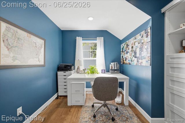 114 Bellevue Avenue, Lake Orion Village, MI 48362