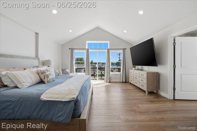 114 Bellevue Avenue, Lake Orion Village, MI 48362