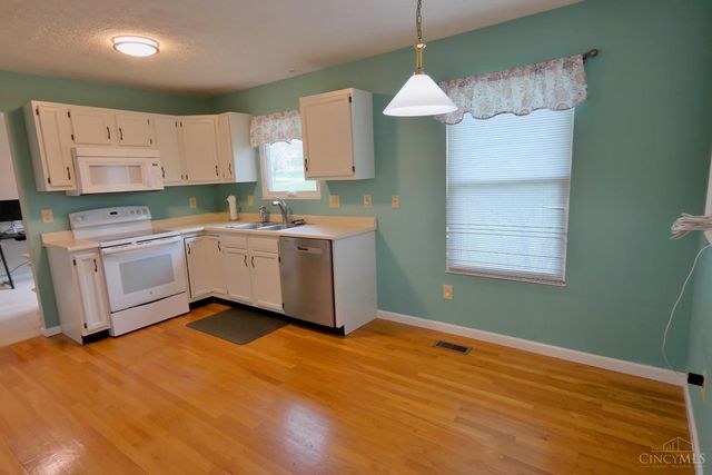 7729 Joan Drive, West Chester, OH 45069