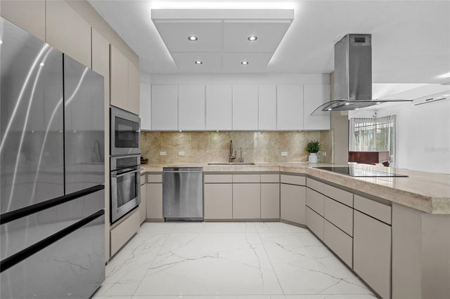 198 CAMINO DEL NARCIZO, Dorado, PR 00646