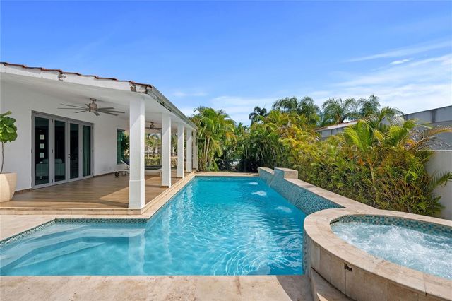 198 CAMINO DEL NARCIZO, Dorado, PR 00646