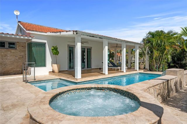 198 CAMINO DEL NARCIZO, Dorado, PR 00646