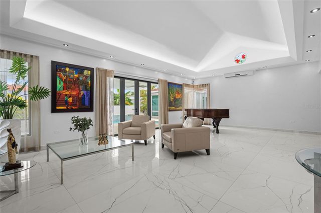 198 CAMINO DEL NARCIZO, Dorado, PR 00646