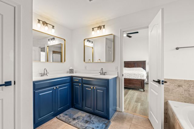 205 Crepe Myrtle Lane, Murphy, TX 75094