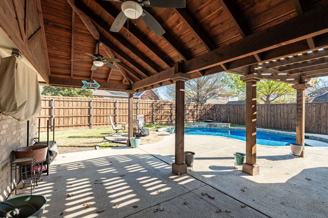205 Crepe Myrtle Lane, Murphy, TX 75094