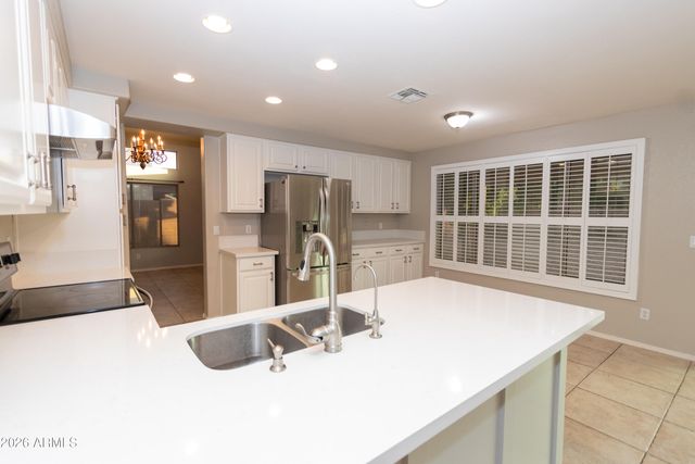 2388 S SYCAMORE Place, Chandler, AZ 85286