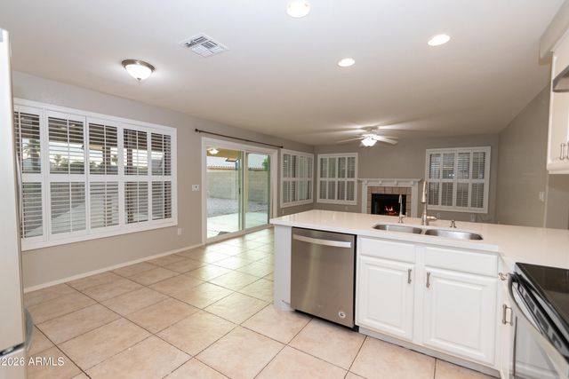 2388 S SYCAMORE Place, Chandler, AZ 85286