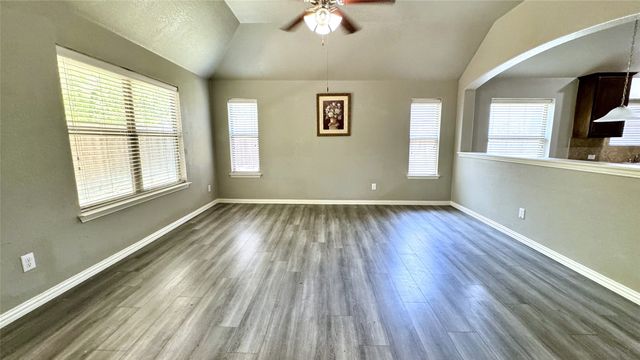 6440 Parkstone Way, Dallas, TX 75249