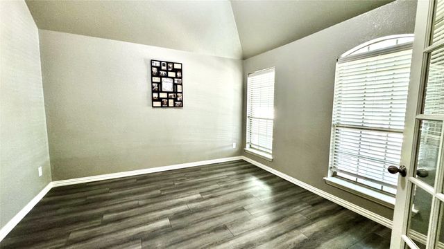 6440 Parkstone Way, Dallas, TX 75249