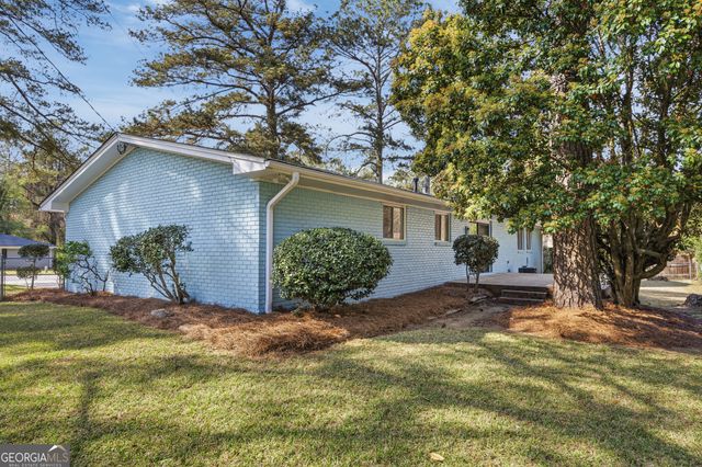 2494 Fairway Circle SW, Atlanta, GA 30331