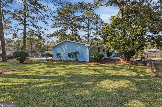 2494 Fairway Circle SW, Atlanta, GA 30331