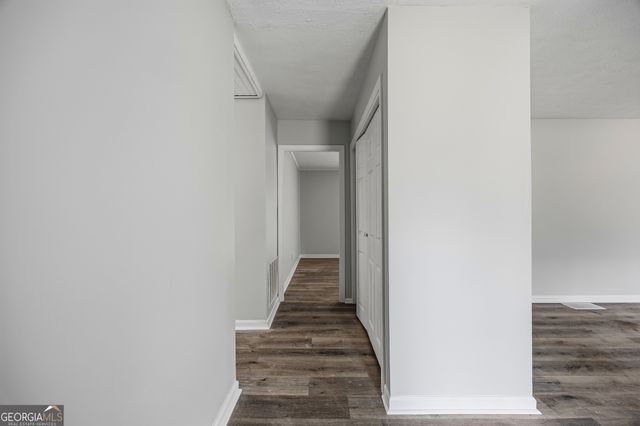 2494 Fairway Circle SW, Atlanta, GA 30331