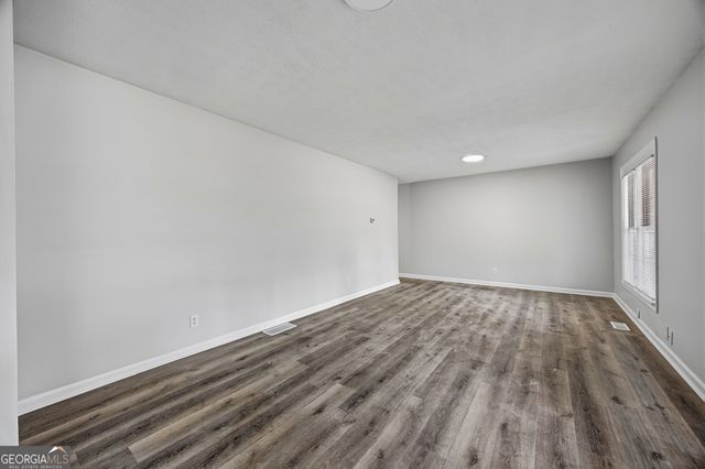 2494 Fairway Circle SW, Atlanta, GA 30331