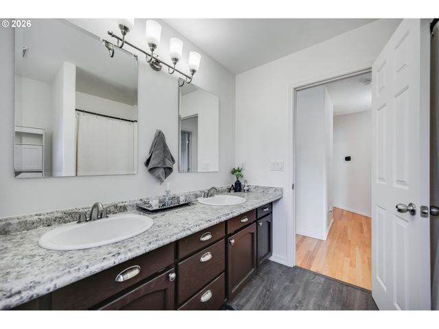 35616 Nw FAIRCHILD Dr, Woodland, WA 98674