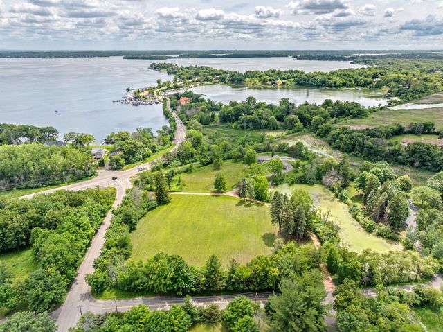 1445 Fox Street, Wayzata, MN 55391
