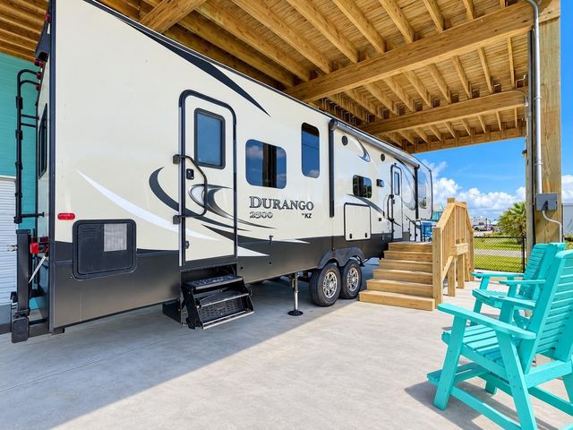 953 Meynig Drive, Crystal Beach, TX 77650