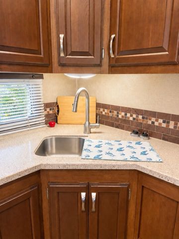 953 Meynig Drive, Crystal Beach, TX 77650