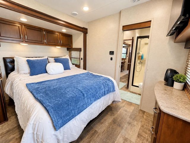 953 Meynig Drive, Crystal Beach, TX 77650