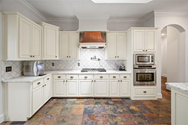 32403 Waterhouse Court, Fulshear, TX 77441