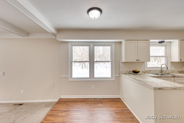 2275 Embro Drive Se, City Of Kentwood, MI 49508