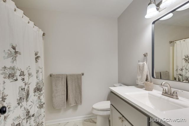 2275 Embro Drive Se, City Of Kentwood, MI 49508