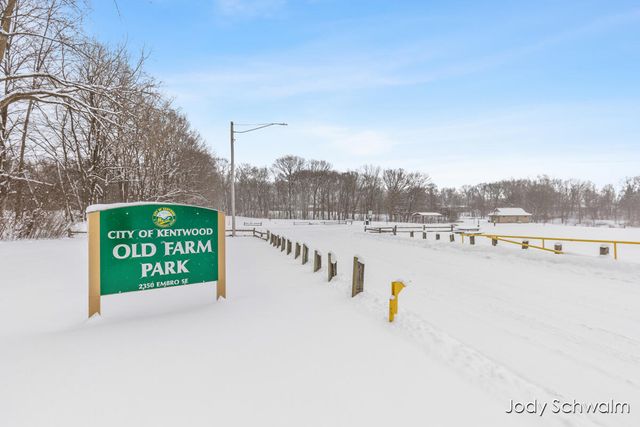 2275 Embro Drive Se, City Of Kentwood, MI 49508