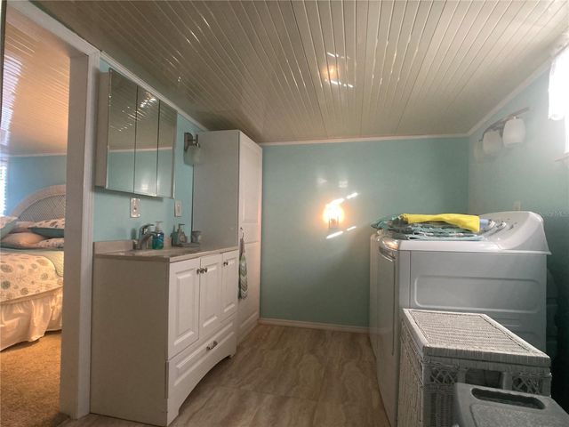 1710 7TH STREET SW 27, Ruskin, FL 33570