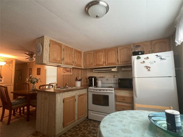 1710 7TH STREET SW 27, Ruskin, FL 33570