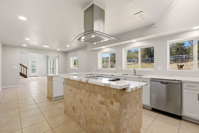 19 Bobcat Hill Road, Sandia Park, NM 87047