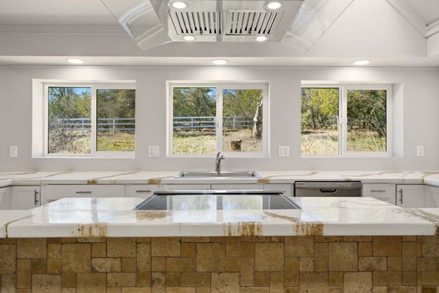 19 Bobcat Hill Road, Sandia Park, NM 87047