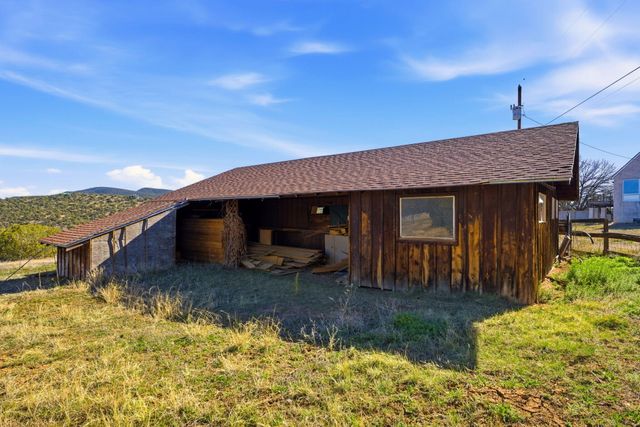 19 Bobcat Hill Road, Sandia Park, NM 87047