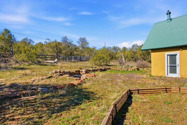 19 Bobcat Hill Road, Sandia Park, NM 87047