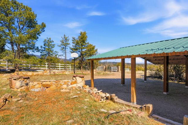 19 Bobcat Hill Road, Sandia Park, NM 87047