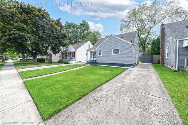 3318 Prairie Avenue, Royal Oak, MI 48073
