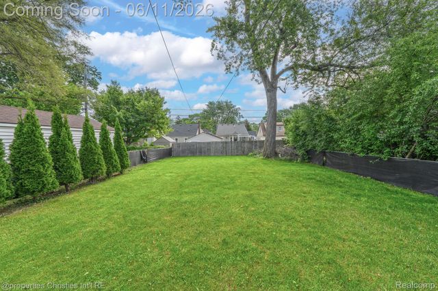 3318 Prairie Avenue, Royal Oak, MI 48073