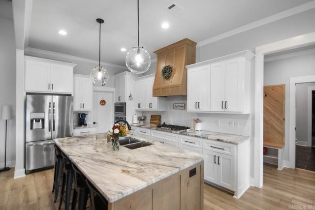 838 Belle Grove Loop, Benton, AR 72019